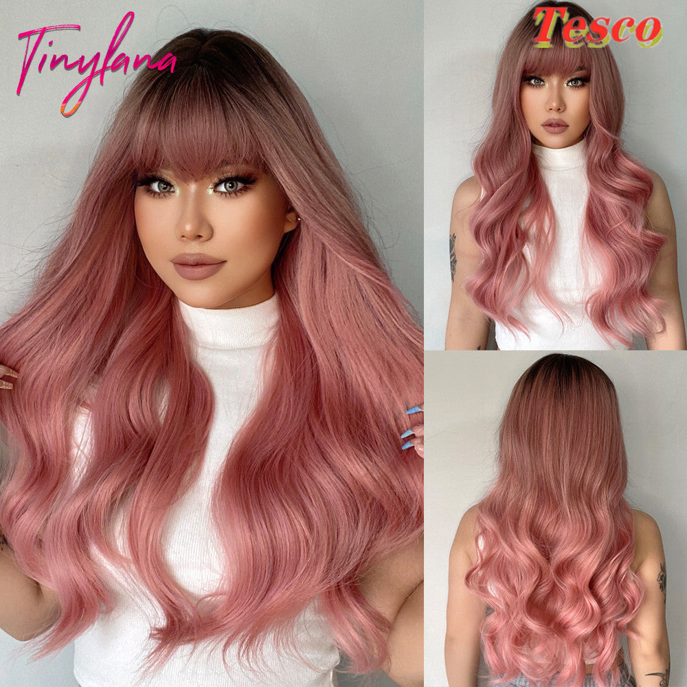 Women Wear Wavy Wigs Women Wear Wavy Wigs